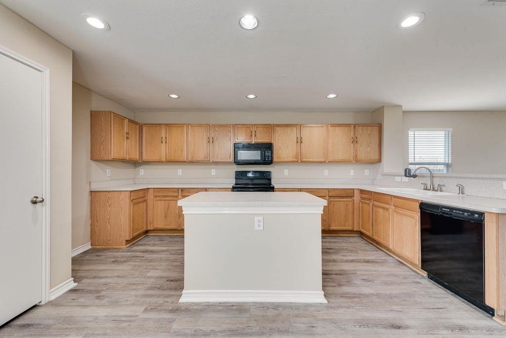 6213 Balcony Lane Dallas TX 75241