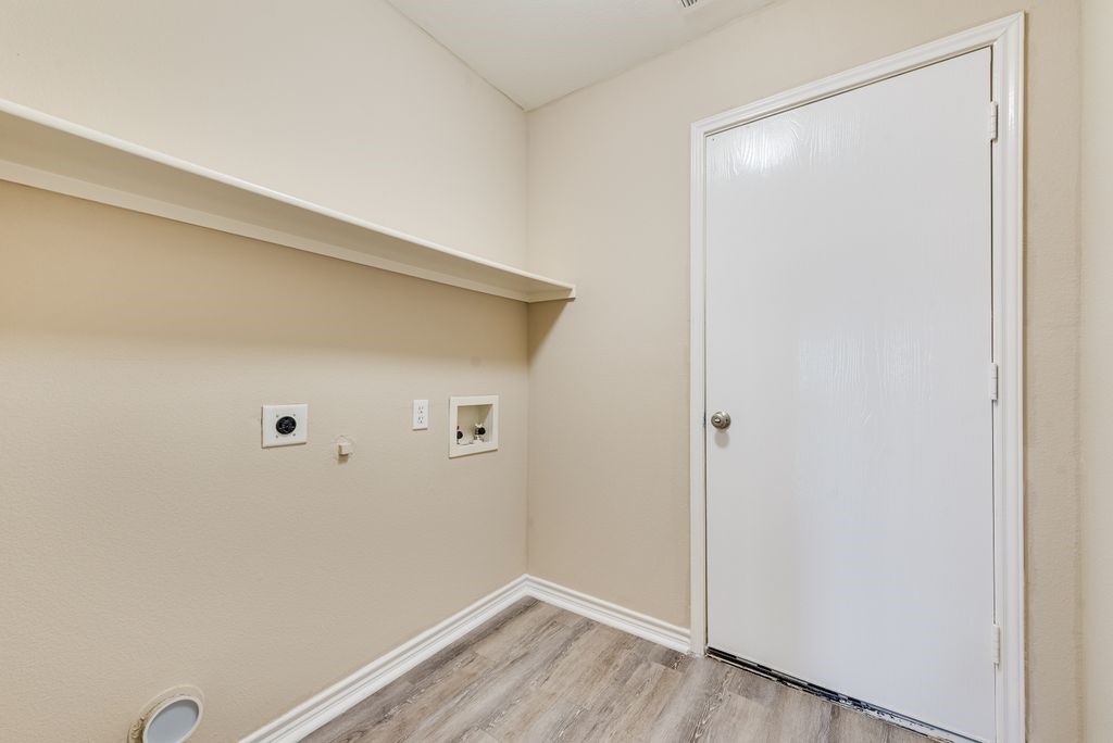 6213 Balcony Lane Dallas TX 75241