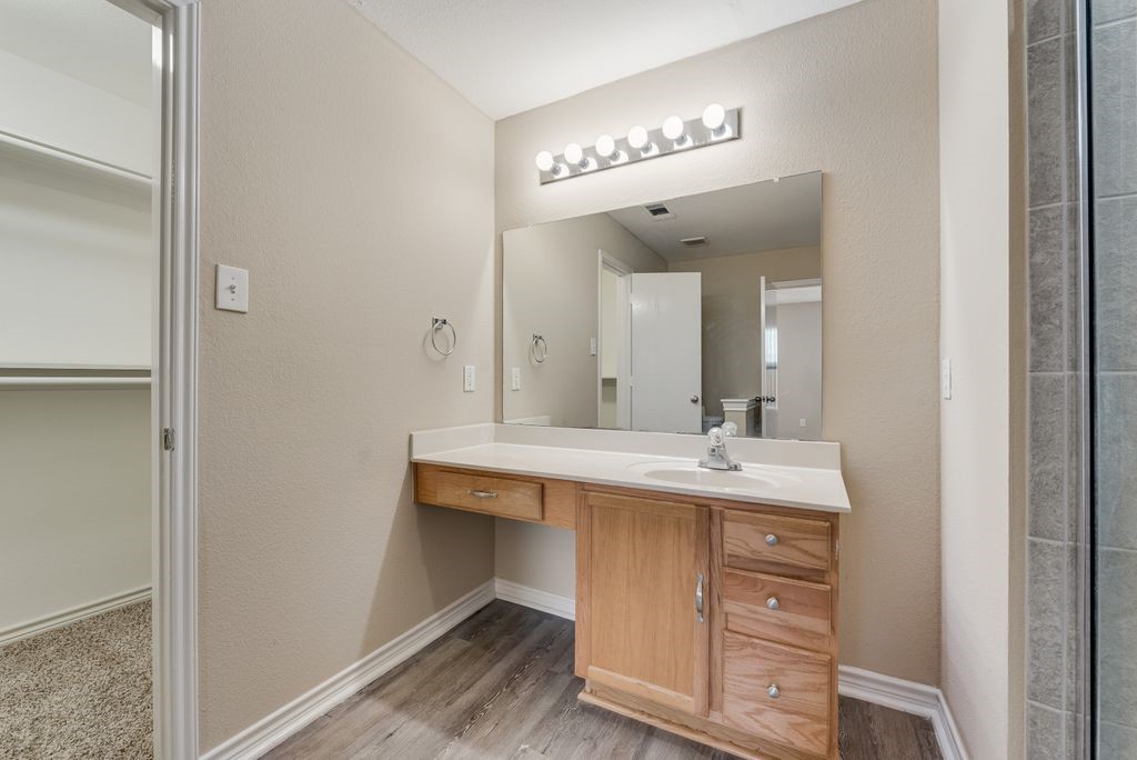 6213 Balcony Lane Dallas TX 75241
