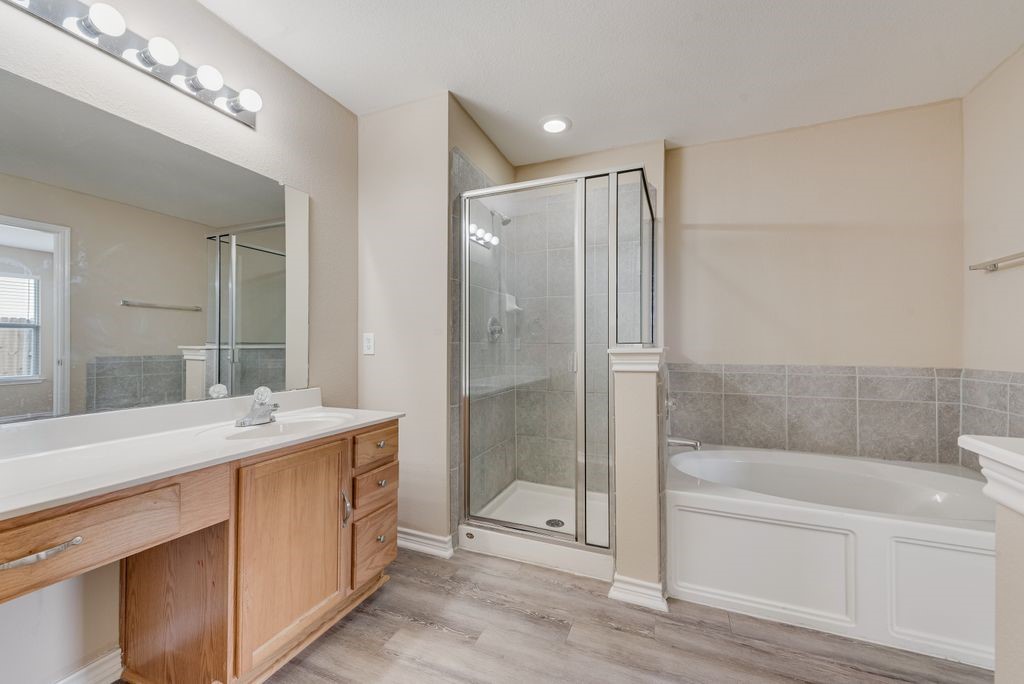 6213 Balcony Lane Dallas TX 75241