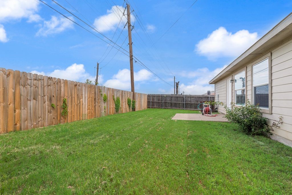 6213 Balcony Lane Dallas TX 75241