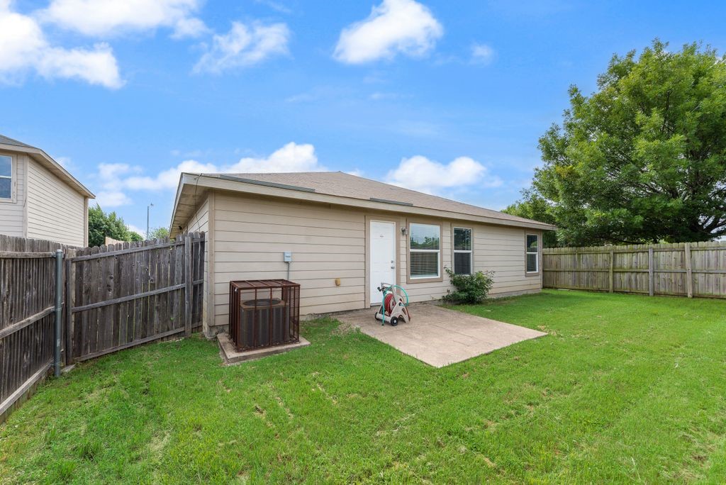 6213 Balcony Lane Dallas TX 75241