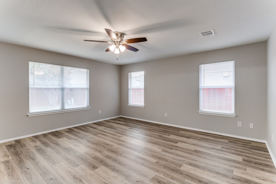 312 Oxford Drive Roanoke TX 76262