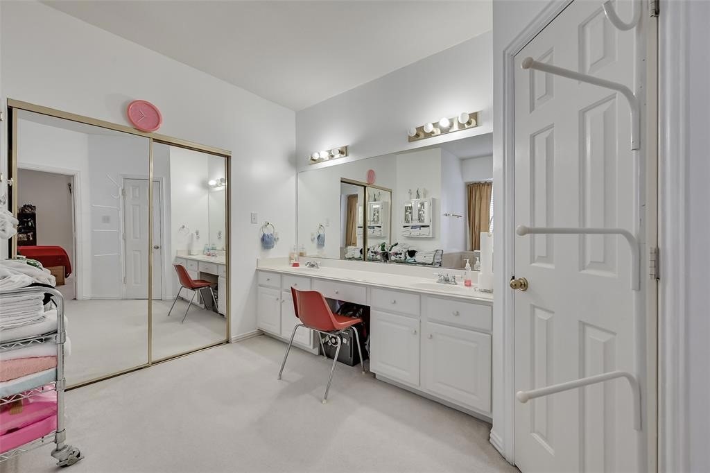 5701 Christy Lane Haltom City TX 76137