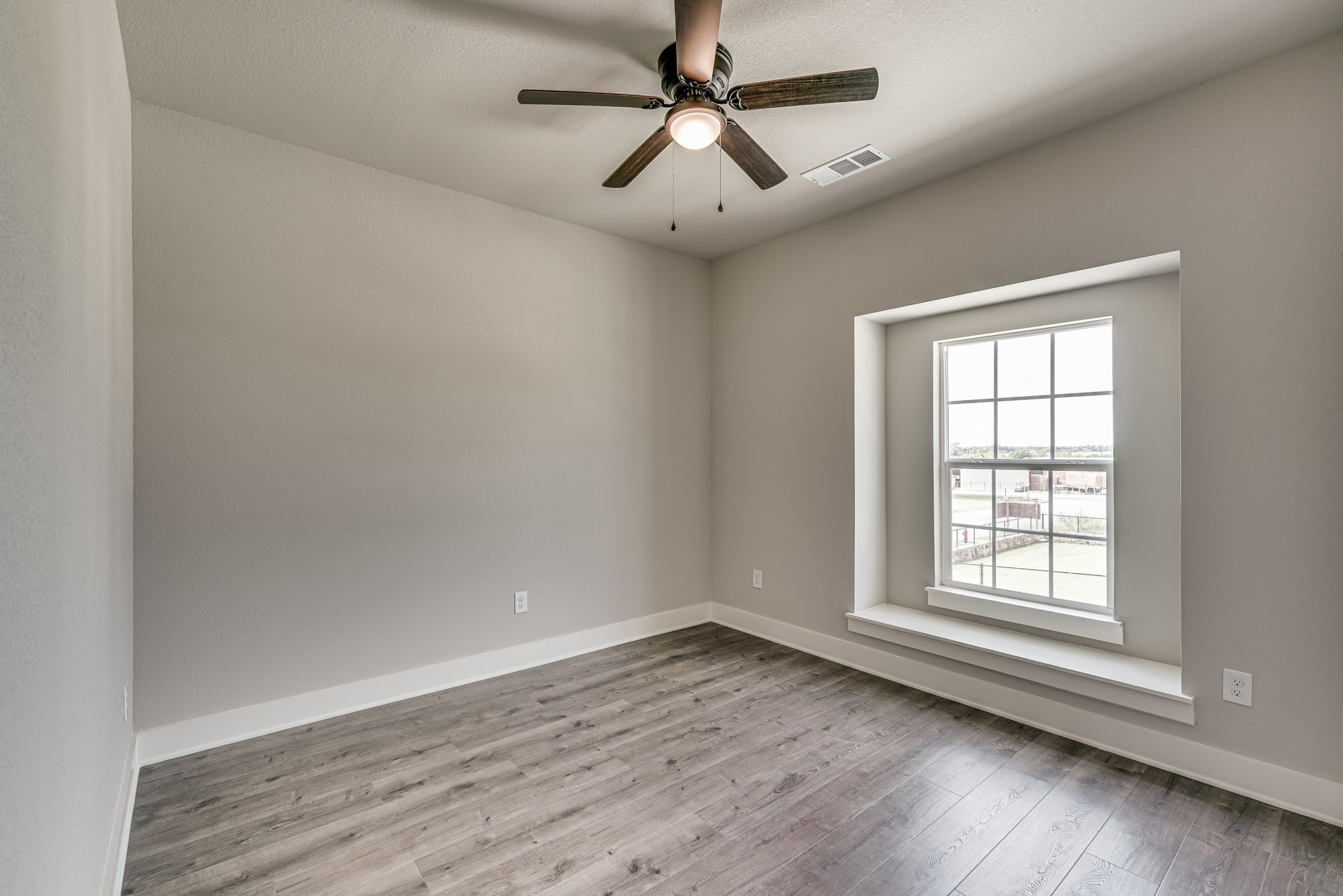 924 Cooksey Court Grandview TX 76050