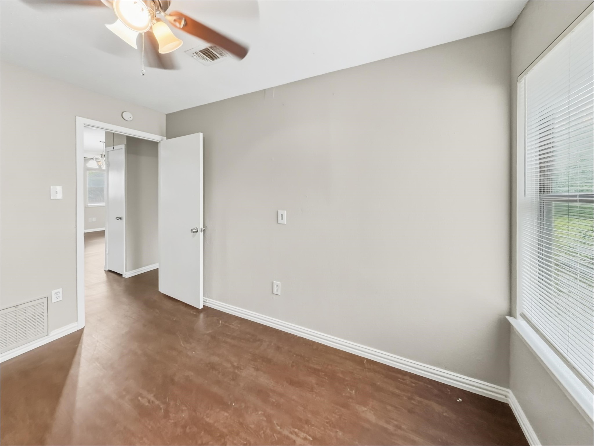 1215 Lowe Street Fort Worth TX 76110