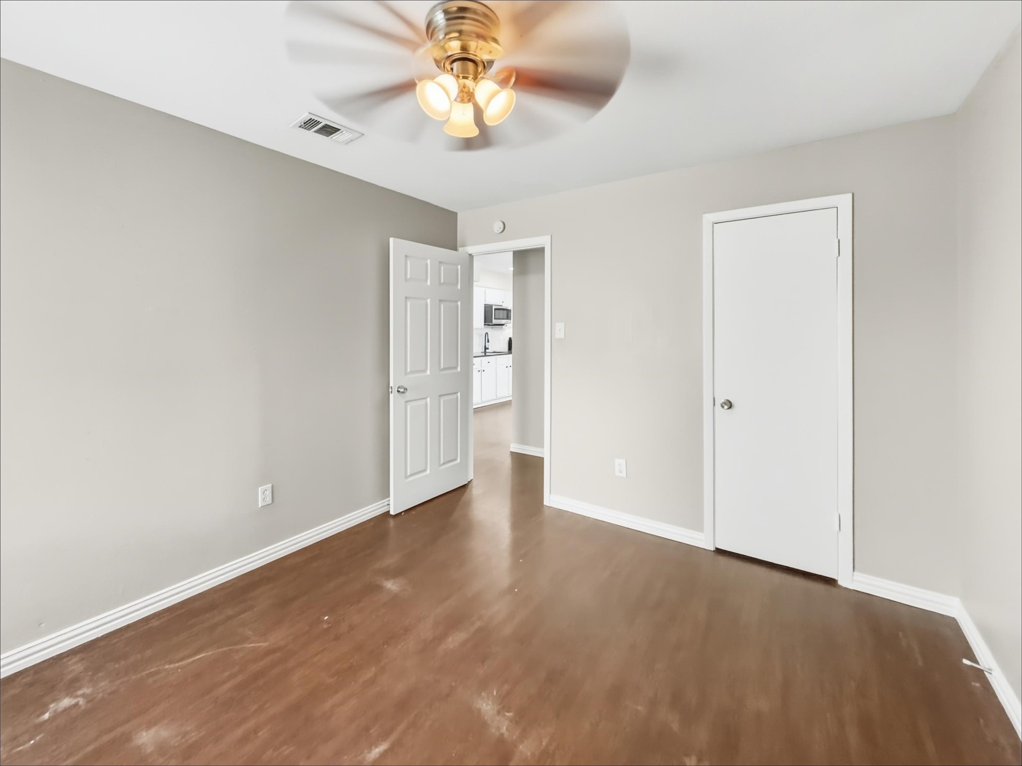 1215 Lowe Street Fort Worth TX 76110