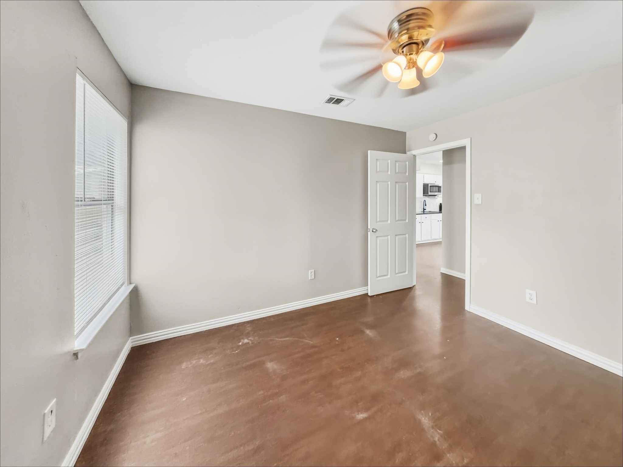 1215 Lowe Street Fort Worth TX 76110