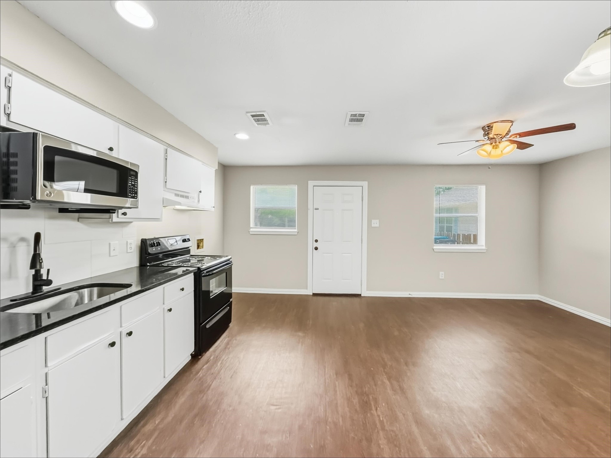 1215 Lowe Street Fort Worth TX 76110