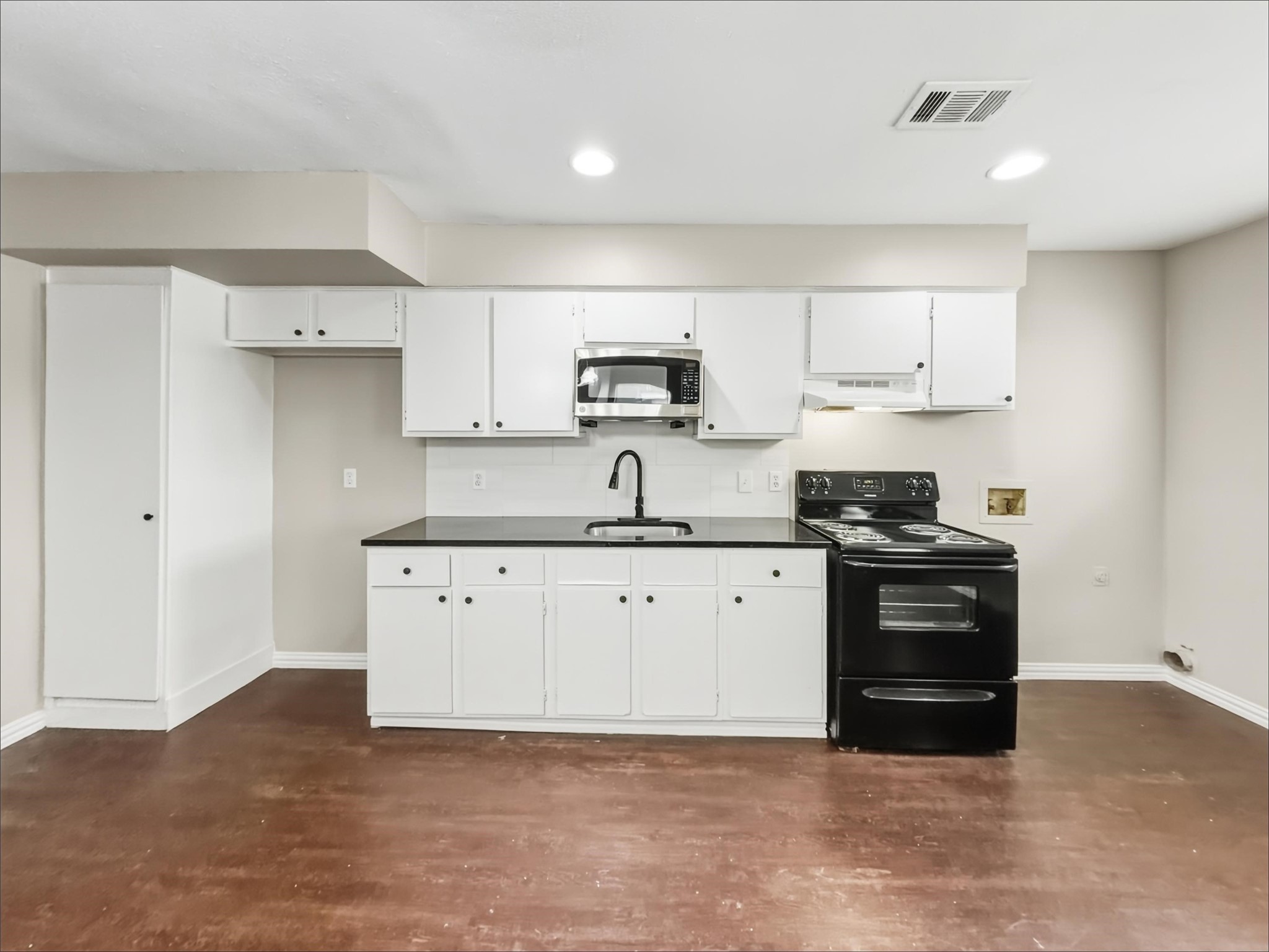 1215 Lowe Street Fort Worth TX 76110