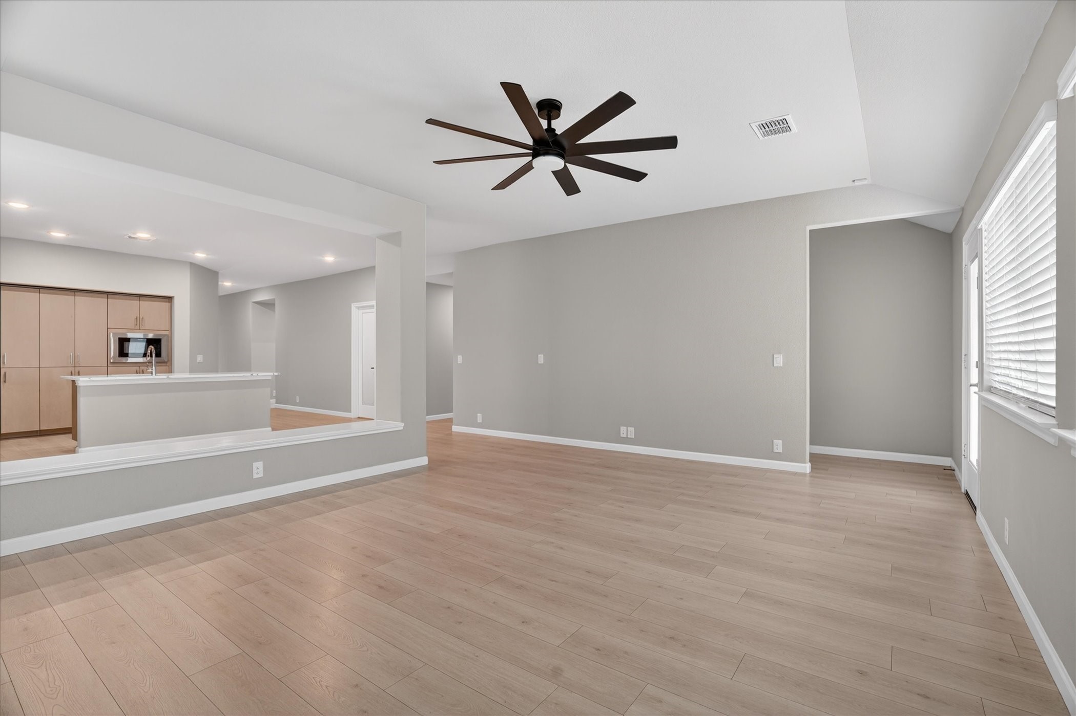 925 Creekhollow Drive Godley TX 76044