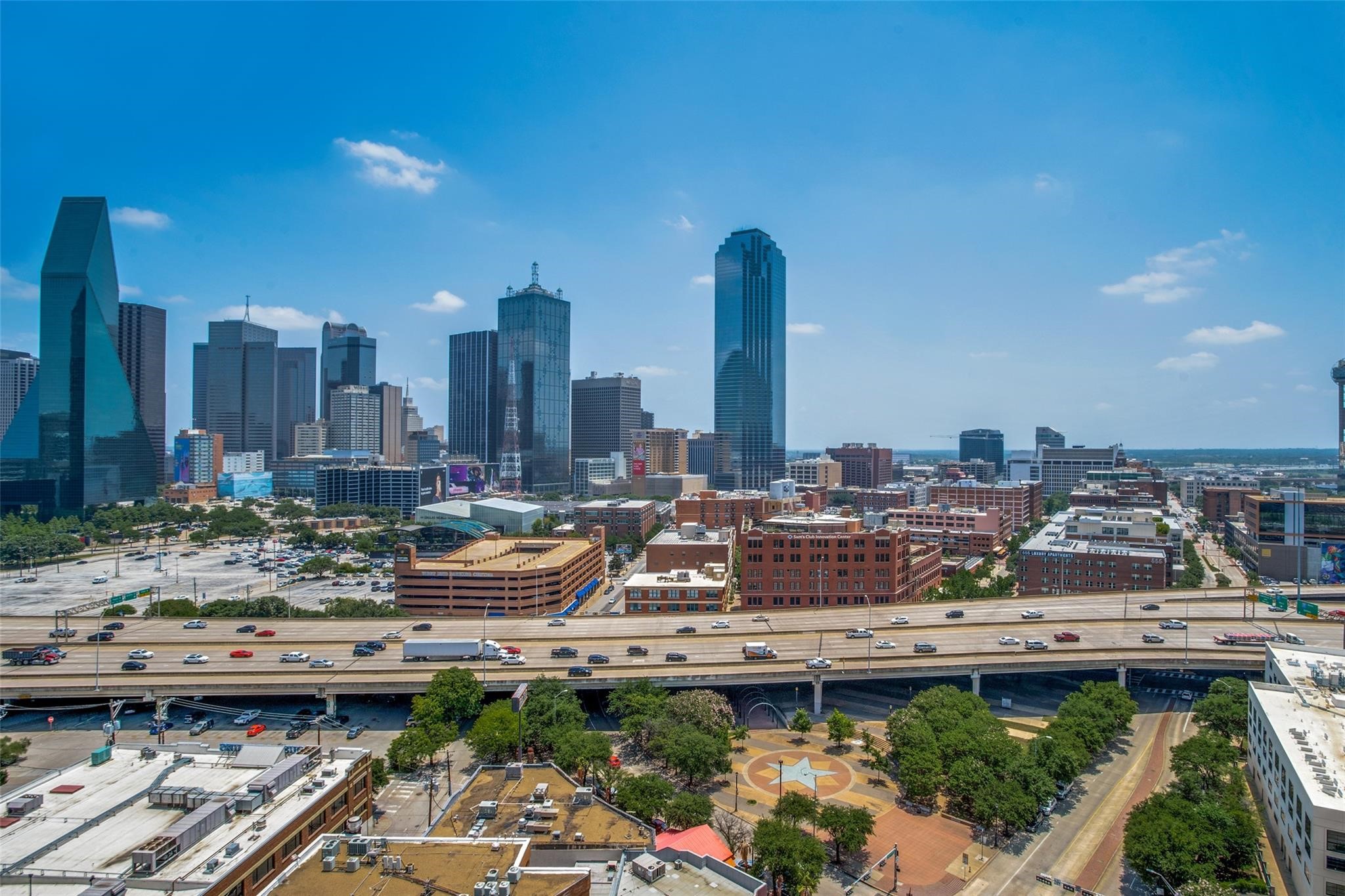 2200 Victory Avenue Dallas TX 75219