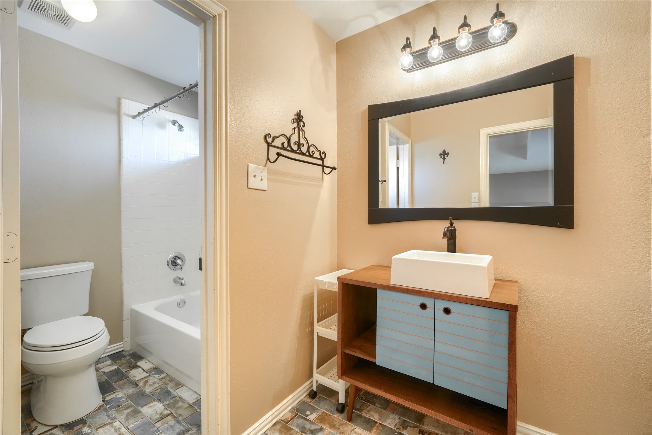 1808 Giddings Court Allen TX 75002