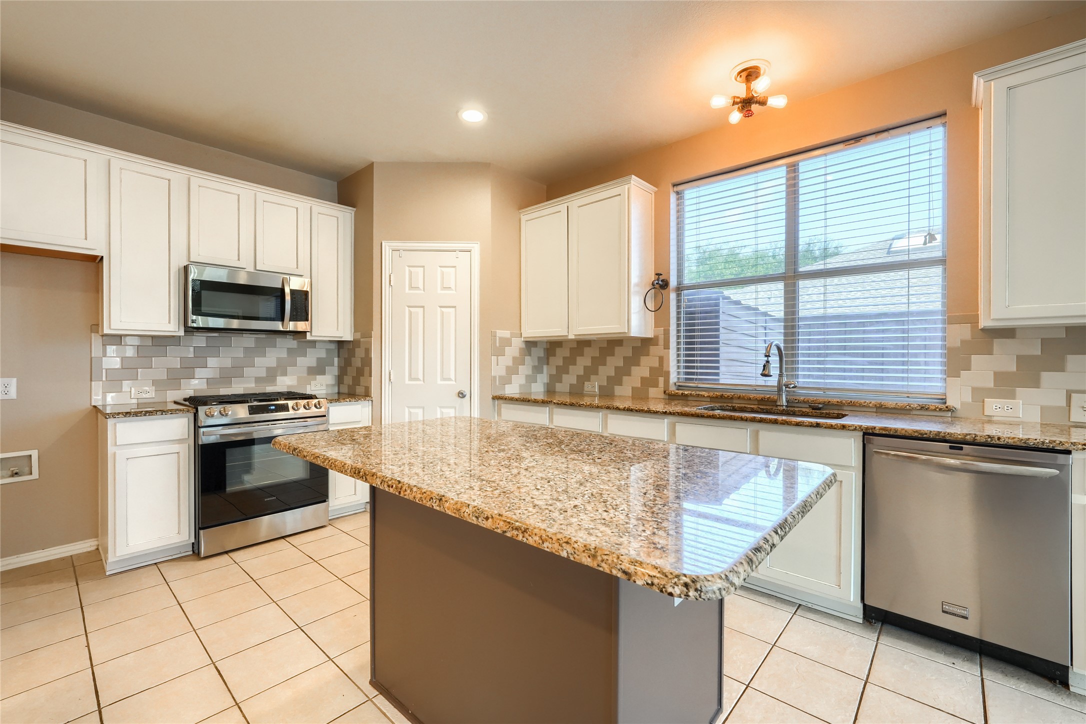 1808 Giddings Court Allen TX 75002