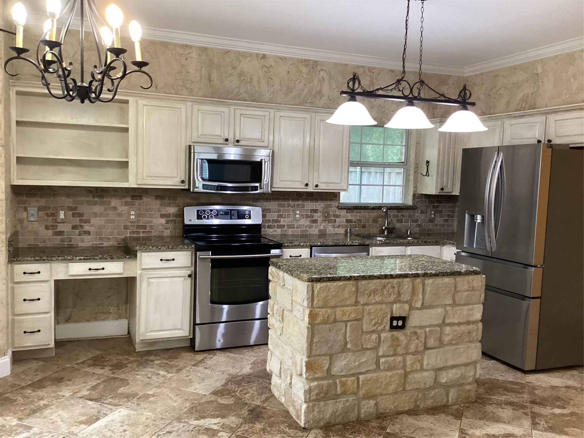 7774 Park Downs Drive Fort Worth TX 76137