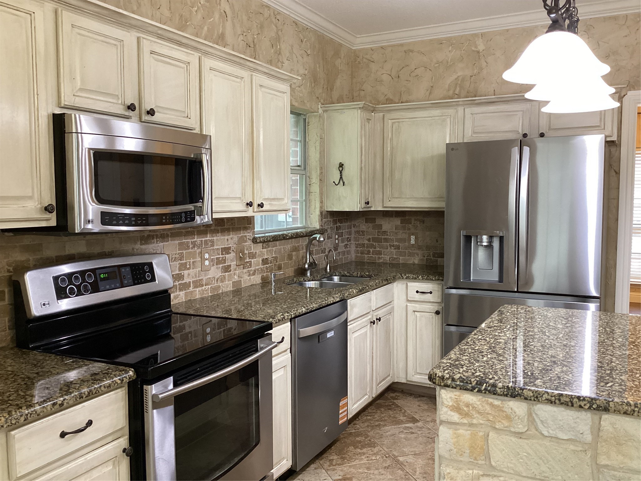7774 Park Downs Drive Fort Worth TX 76137