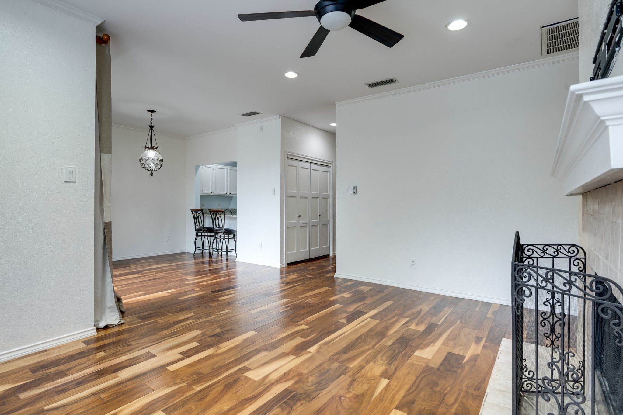 5310 Keller Springs Road Dallas TX 75248