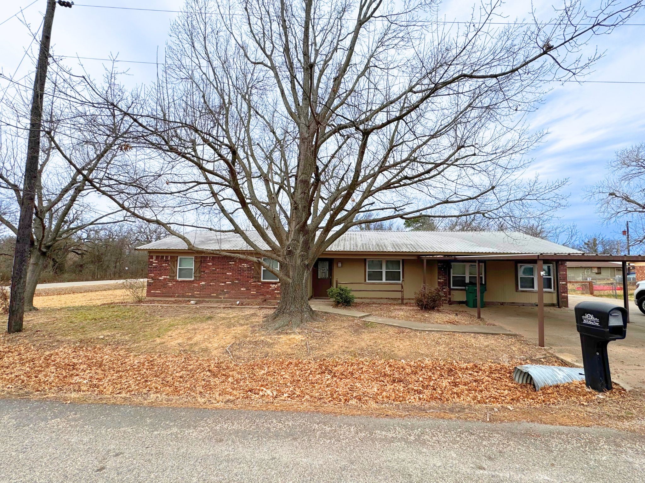 200 Cedar Lane Tolar TX 76476