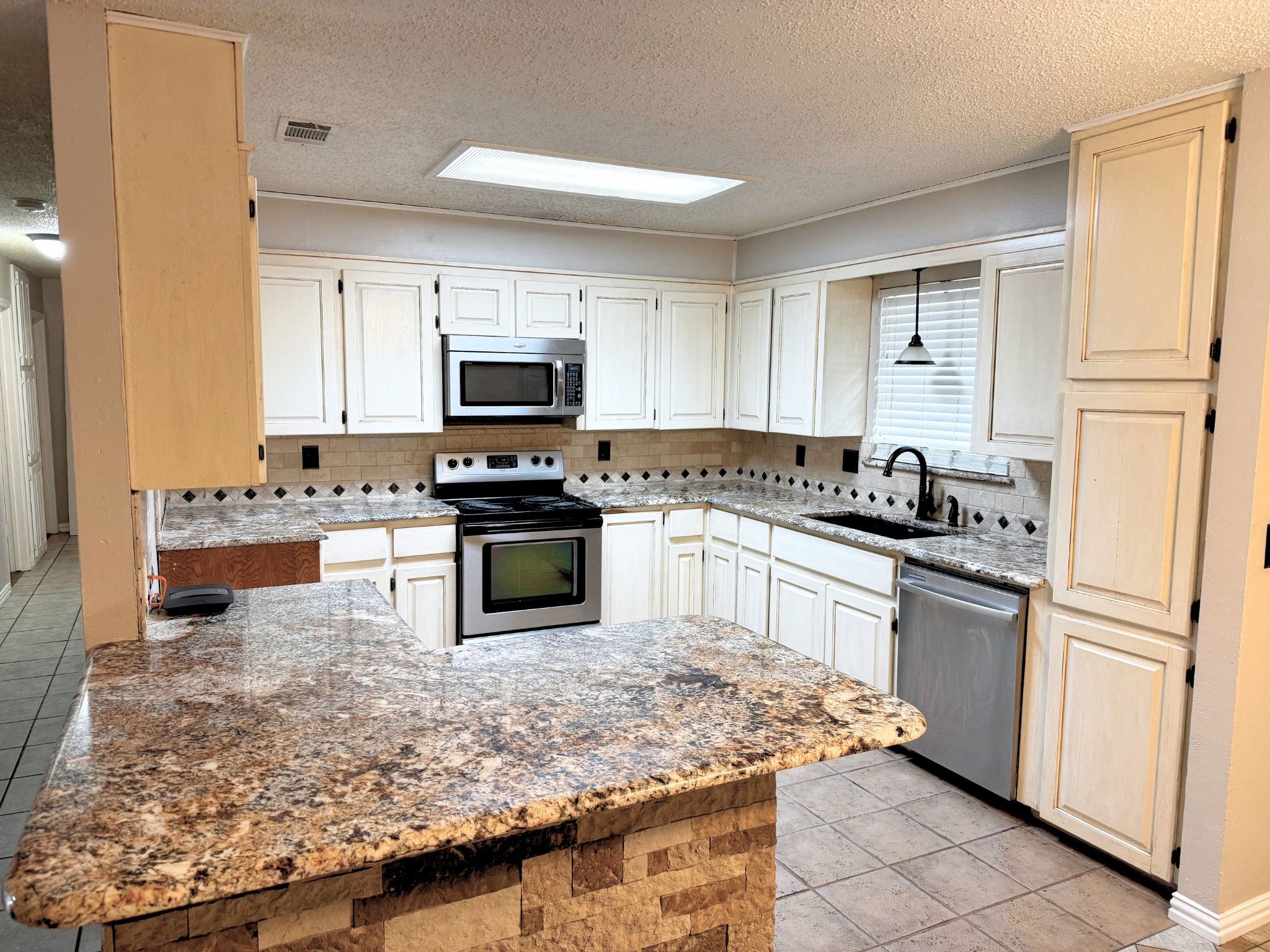 200 Cedar Lane Tolar TX 76476