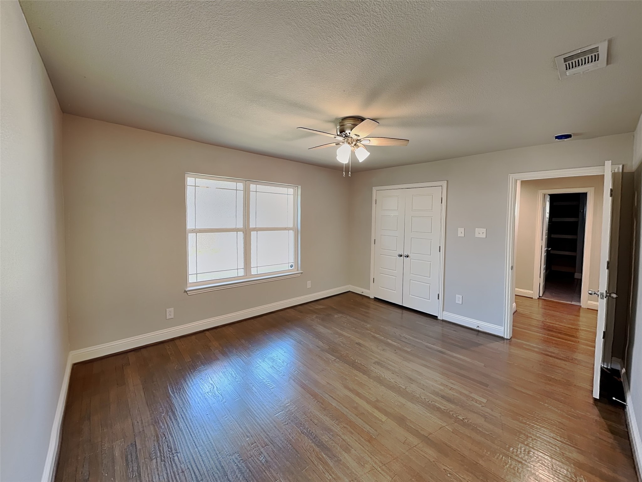 2828 Livingston Avenue Fort Worth TX 76110