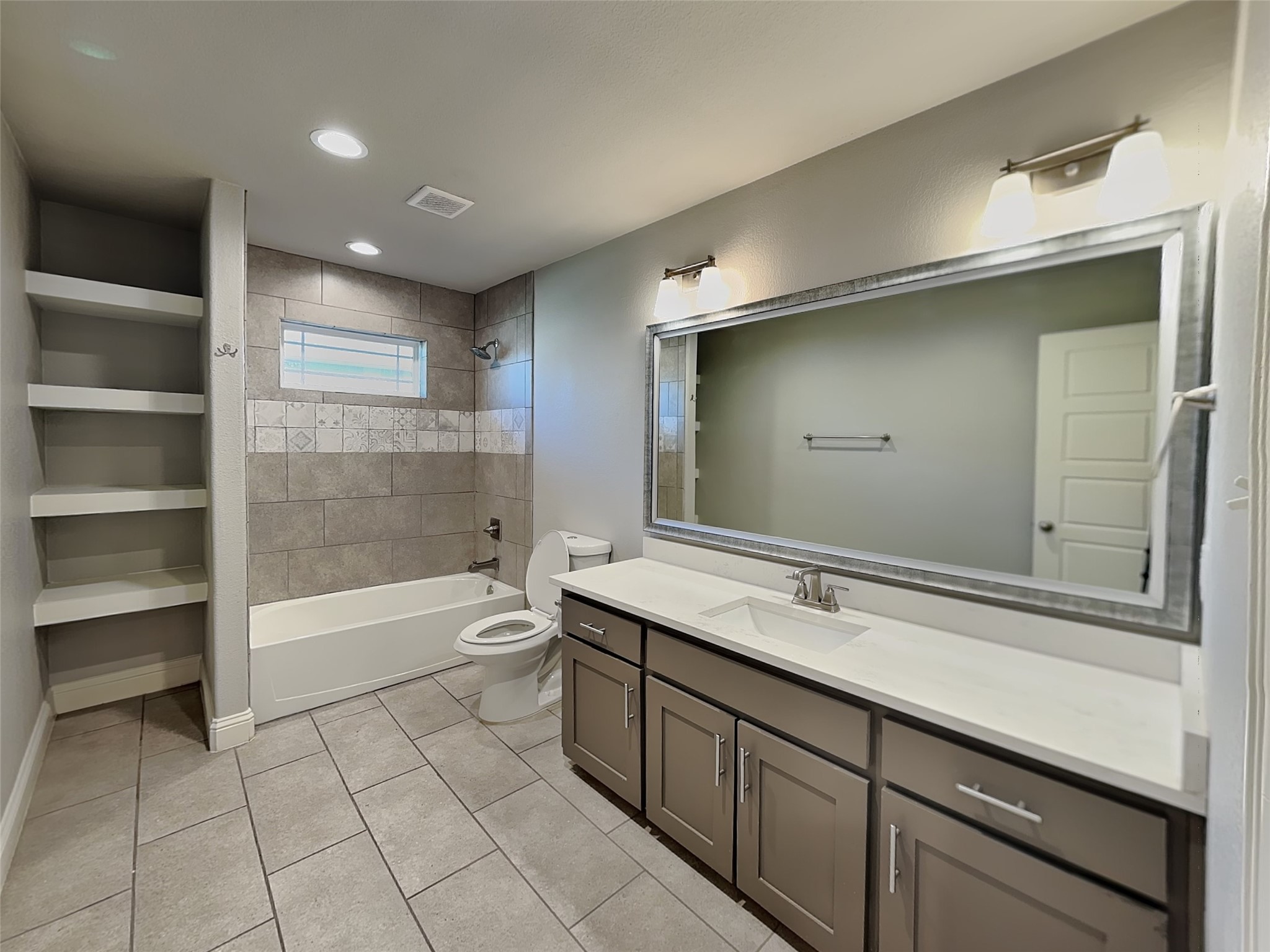2828 Livingston Avenue Fort Worth TX 76110