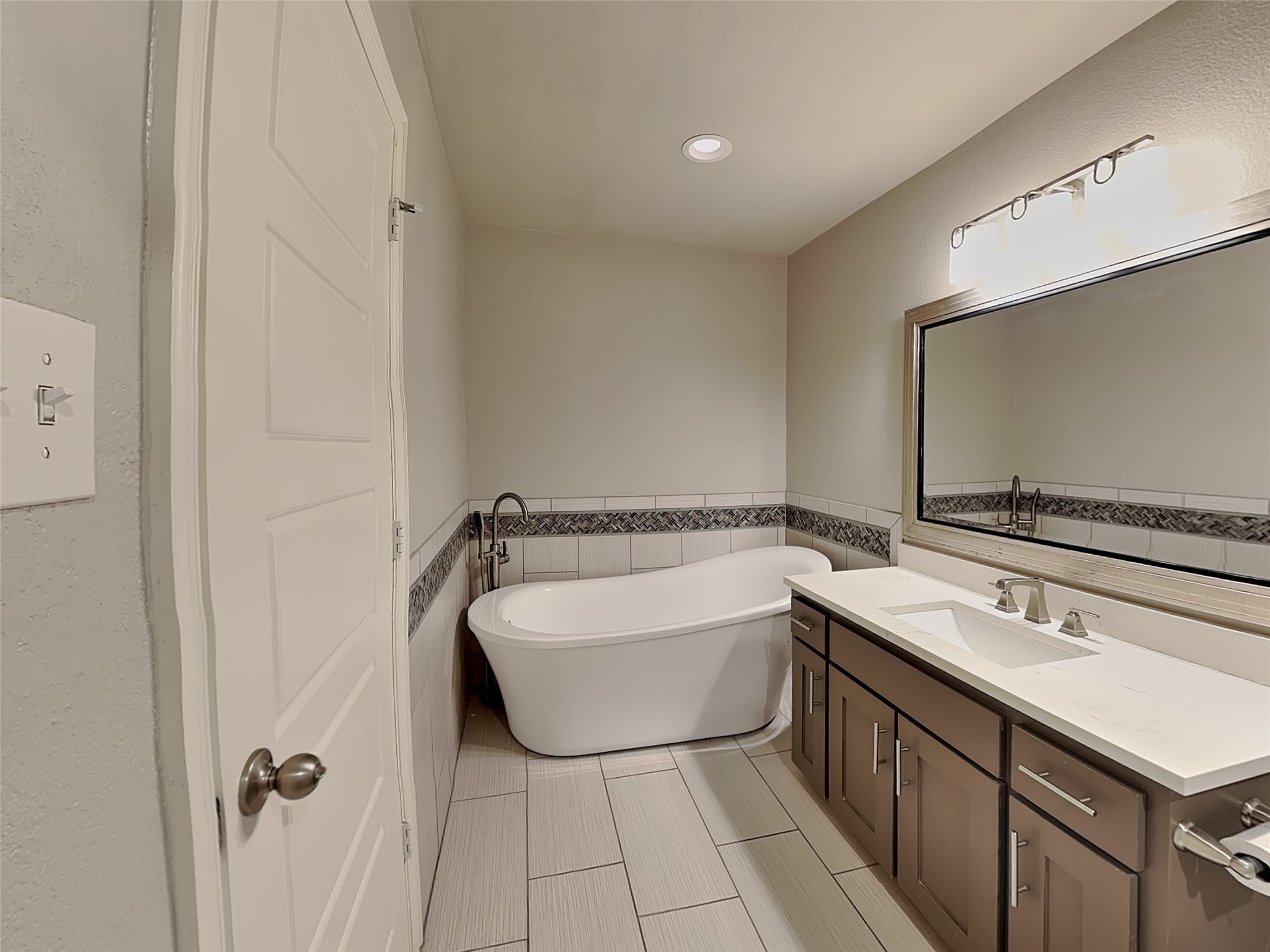 2828 Livingston Avenue Fort Worth TX 76110