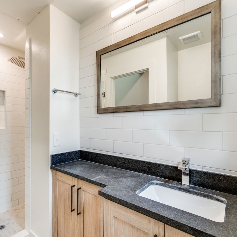 4306 Deere Street Dallas TX 75204