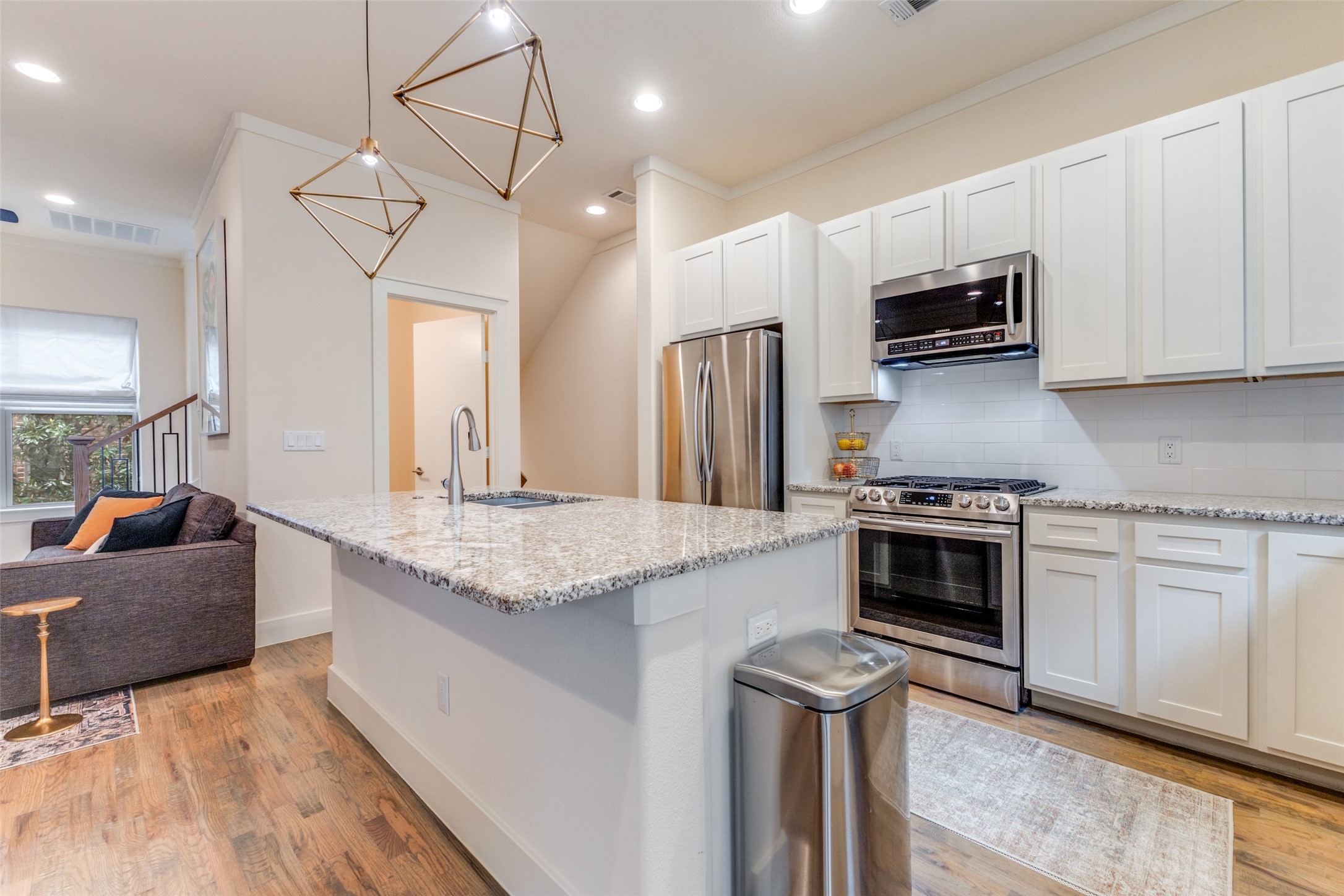 5909 Ross Avenue Dallas TX 75206