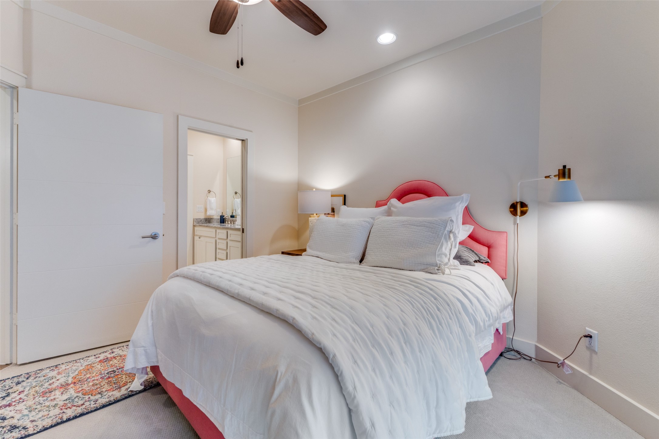 5909 Ross Avenue Dallas TX 75206
