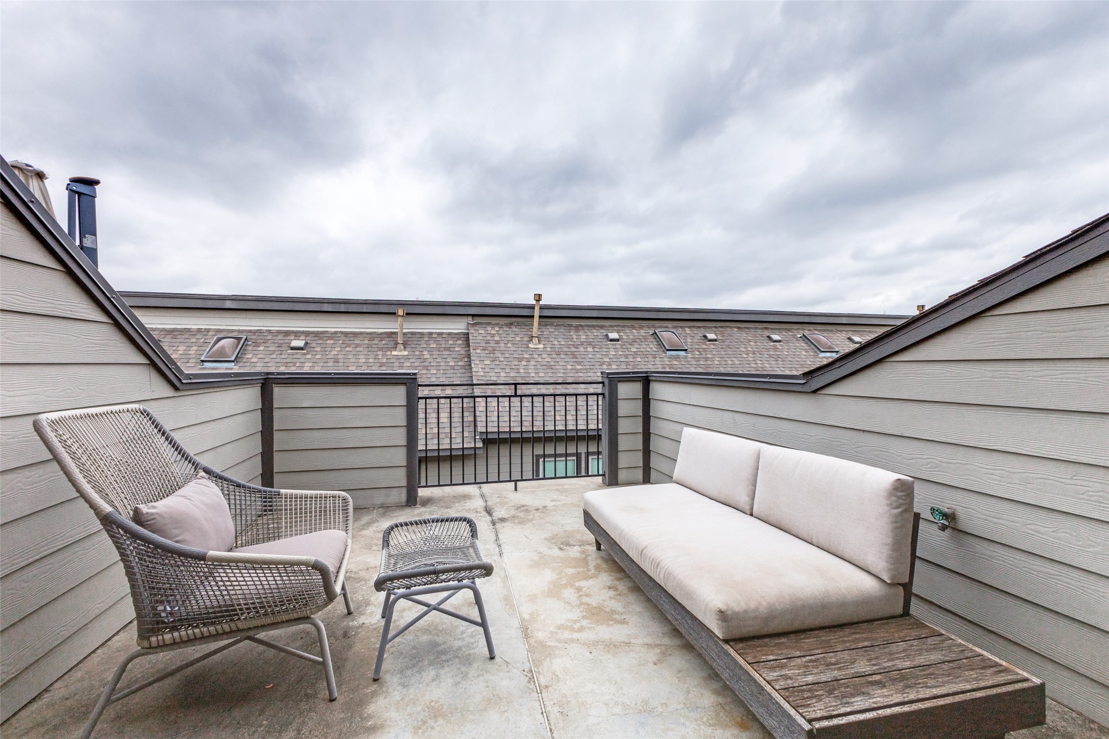 5909 Ross Avenue Dallas TX 75206