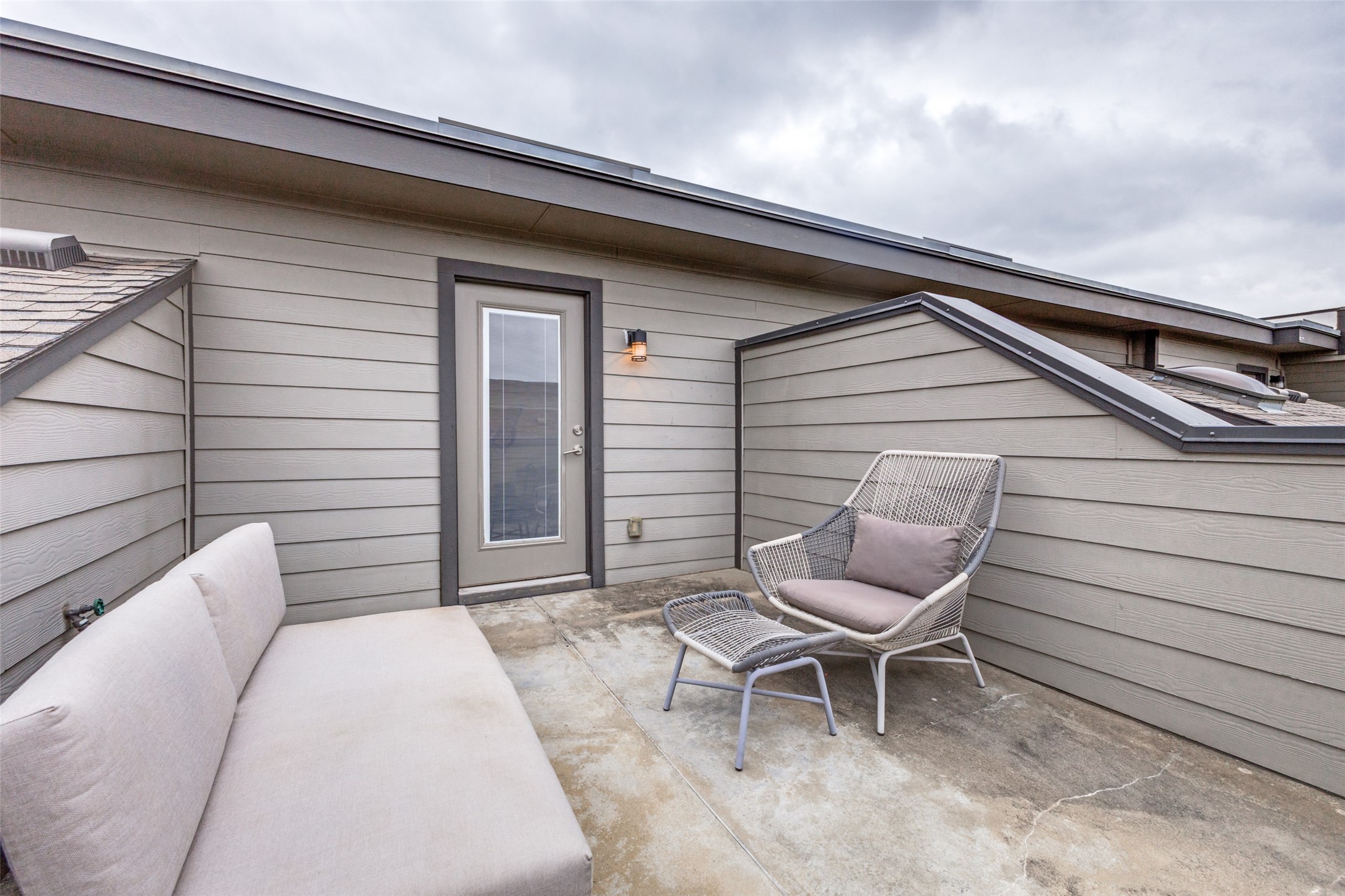 5909 Ross Avenue Dallas TX 75206