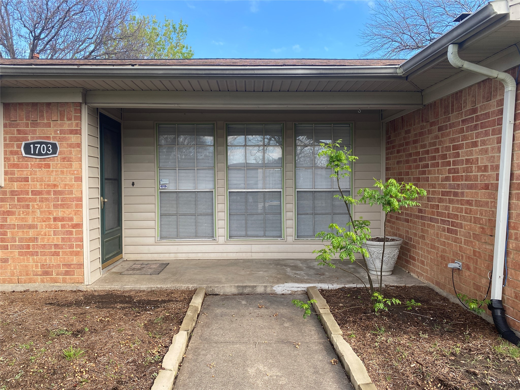 1703 Baltimore Drive Richardson TX 75081