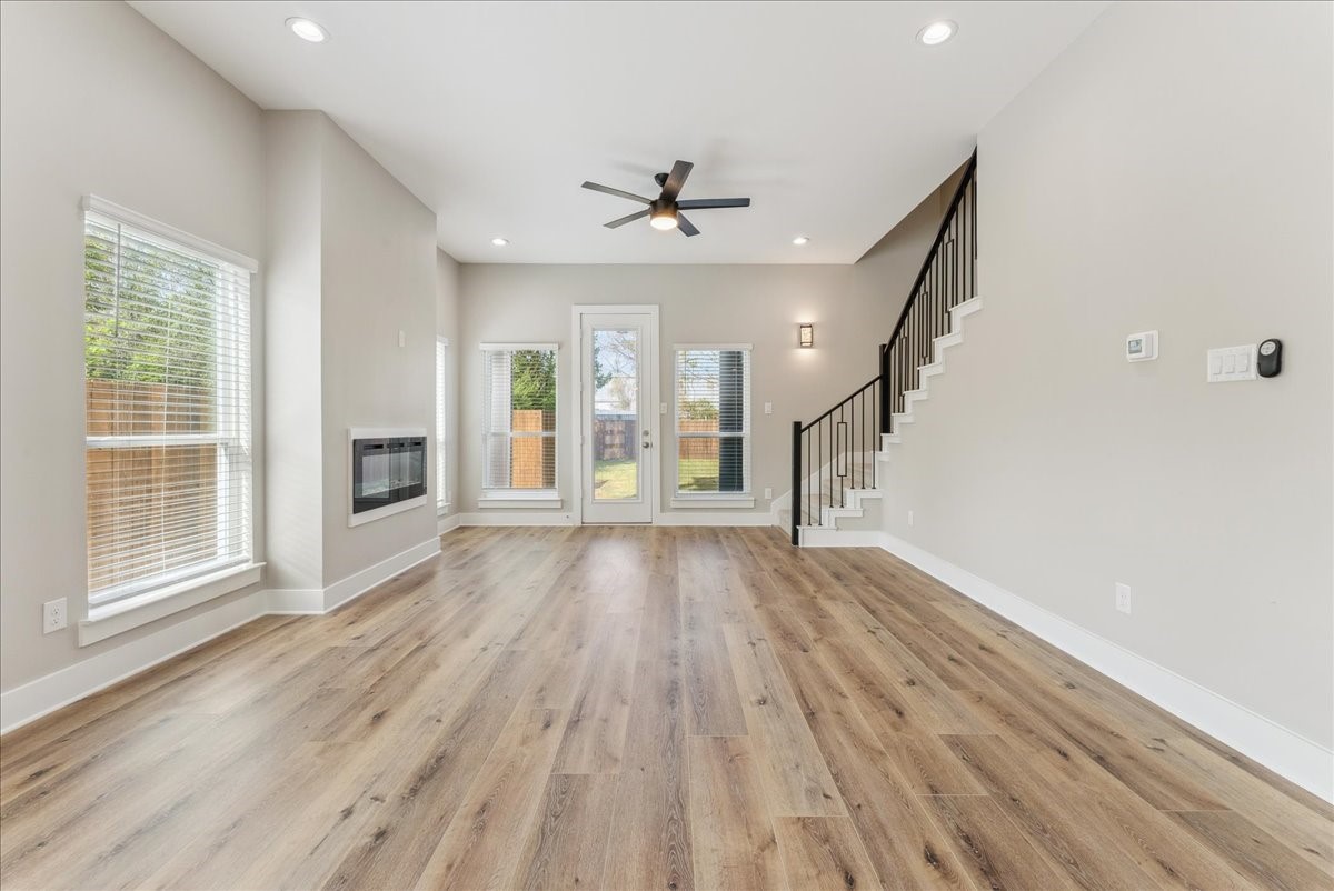 2811 Harston Street Dallas TX 75212