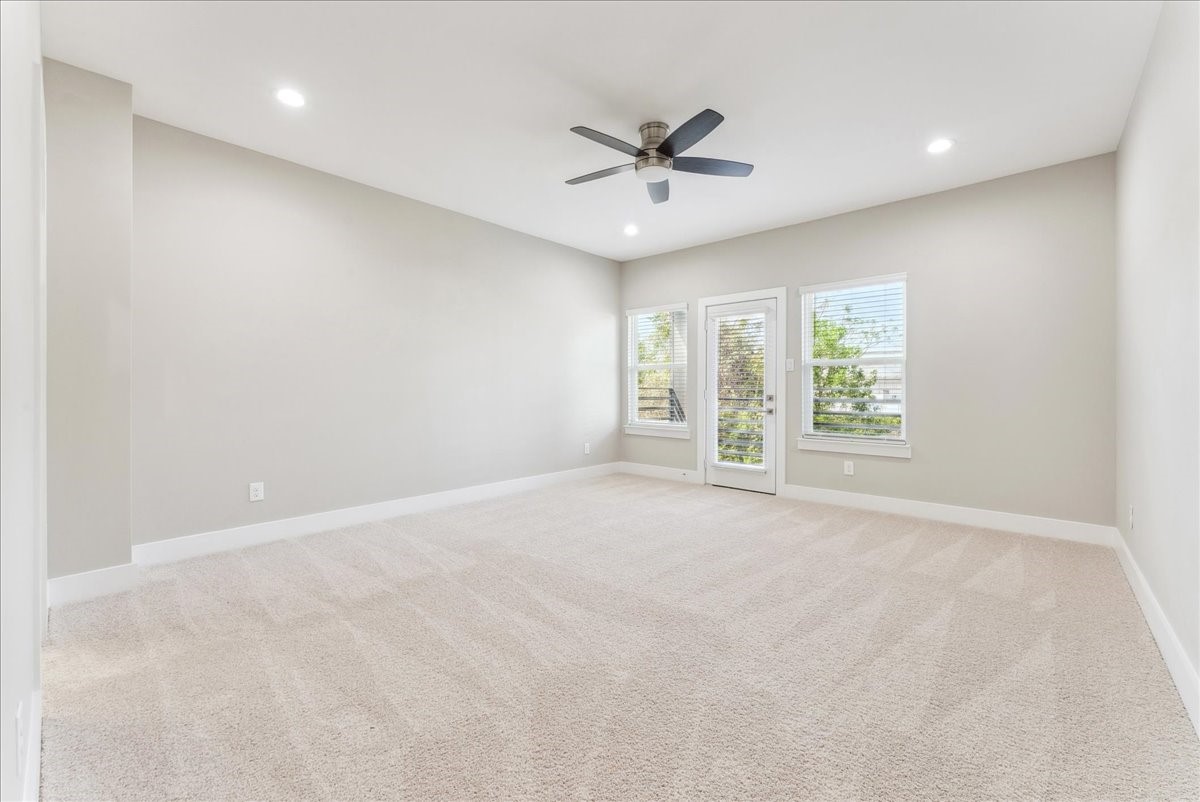 2811 Harston Street Dallas TX 75212