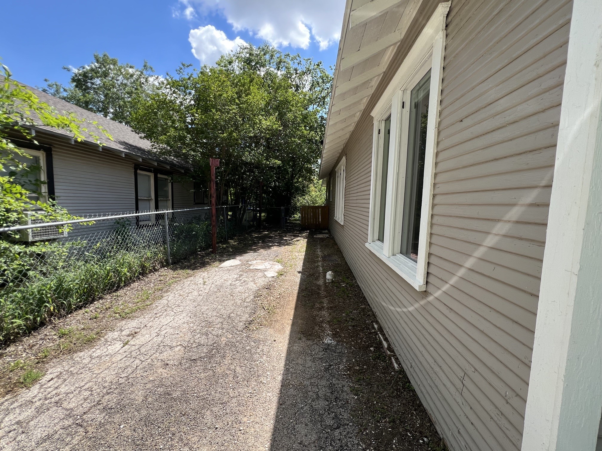 1709 Durham Avenue Brownwood TX 76801