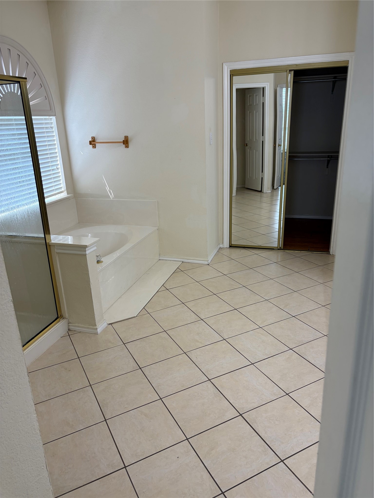 1403 Lakeshore Drive Irving TX 75060