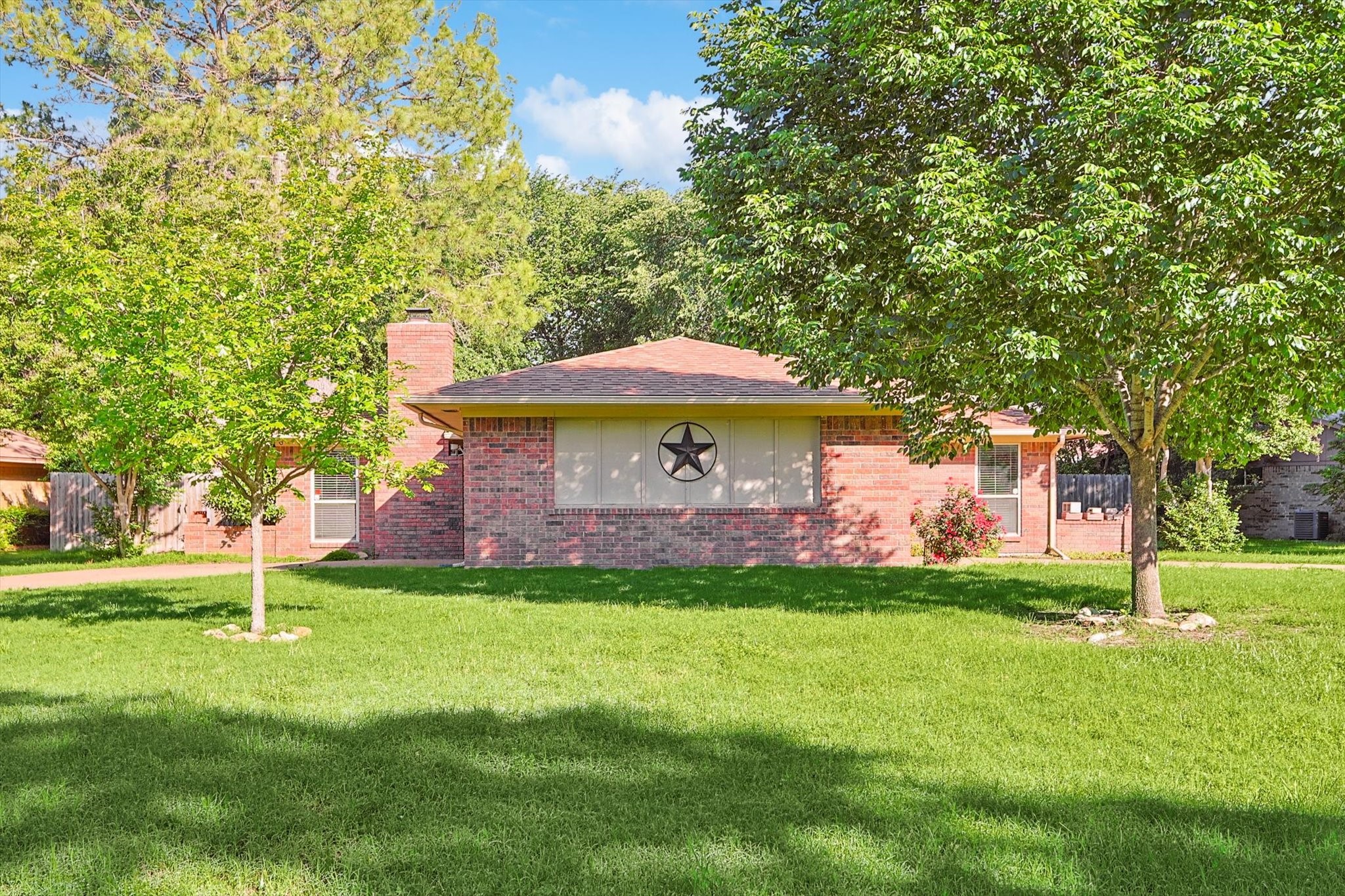 2525 Freedom Lane Denton TX 76209