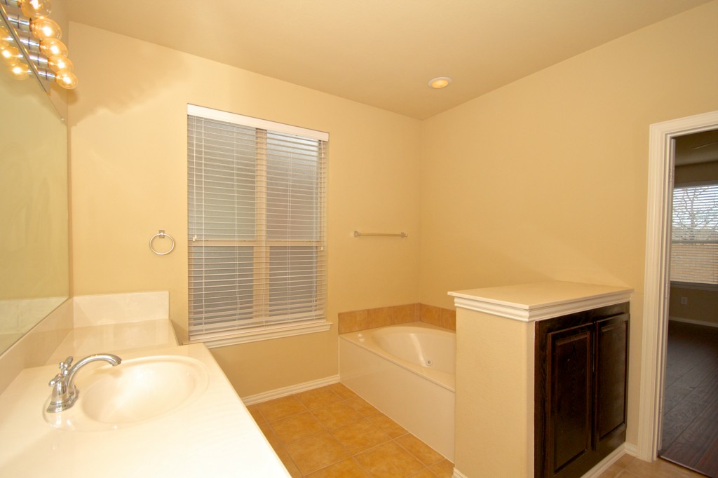 404 Hummingbird Drive Little Elm TX 75068