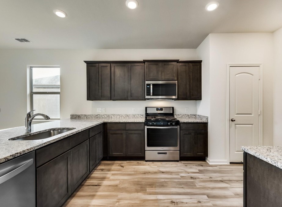 2102 Pondera Street Ponder TX 76259