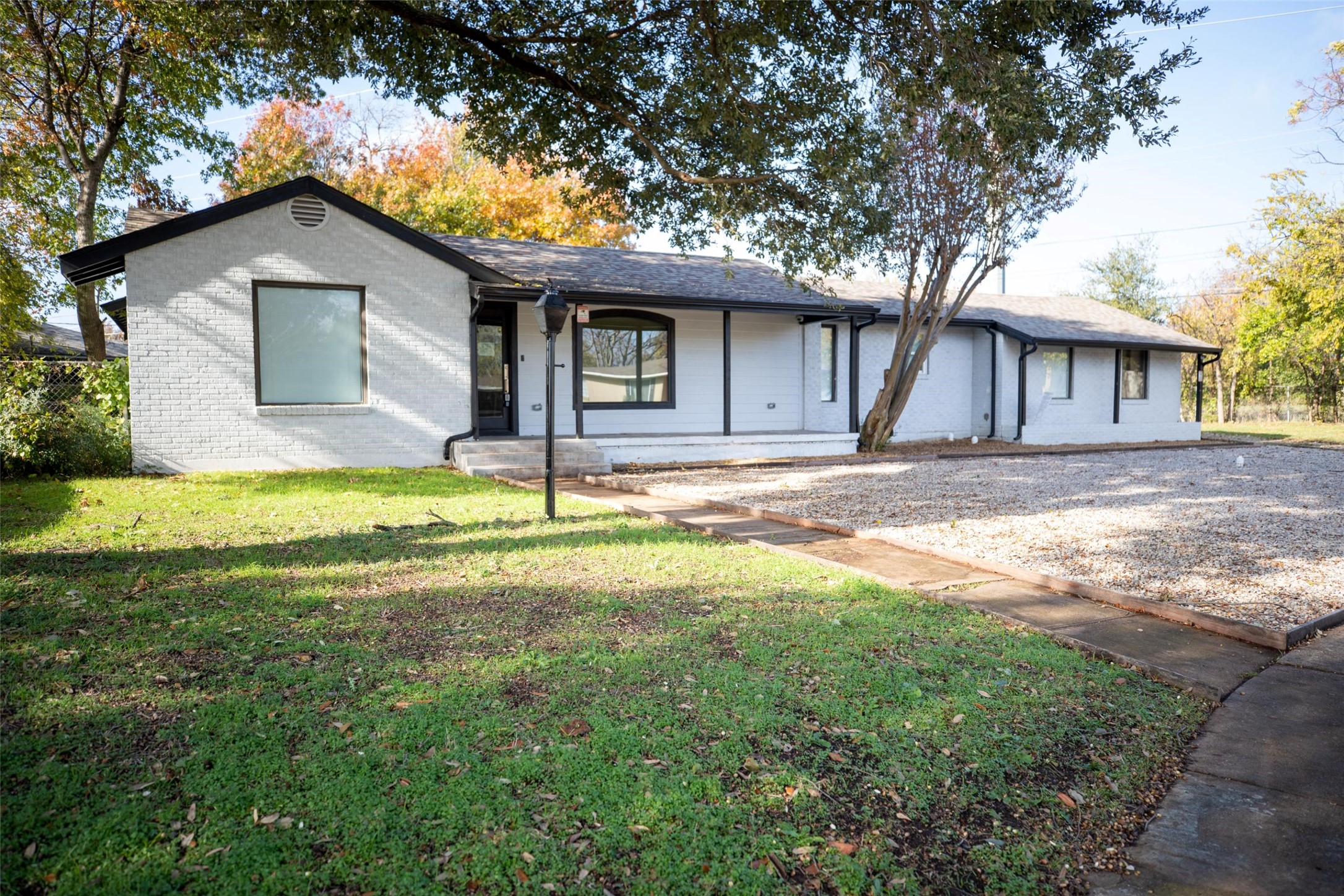 9857 Carnegie Place Dallas TX 75228