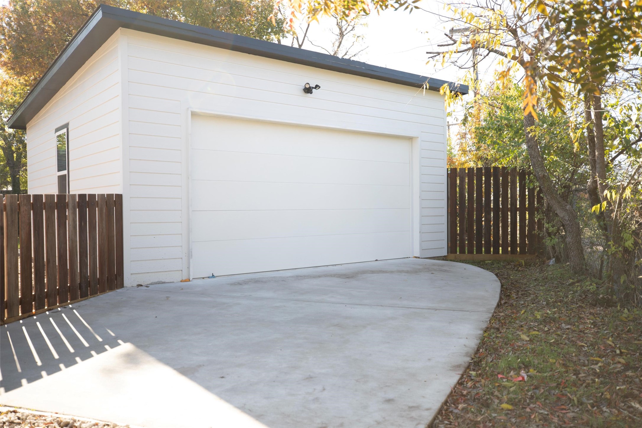 9857 Carnegie Place Dallas TX 75228
