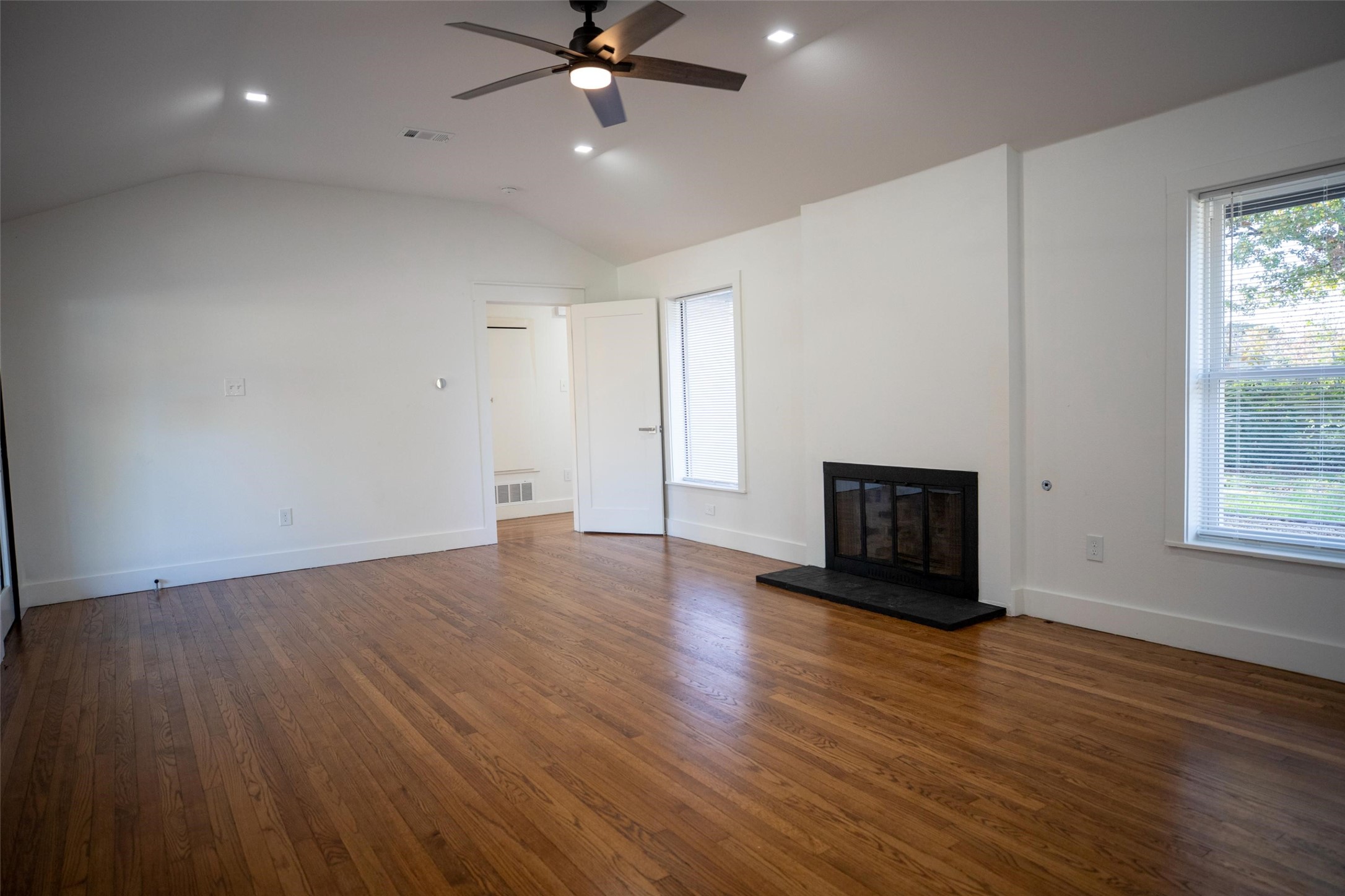 9857 Carnegie Place Dallas TX 75228