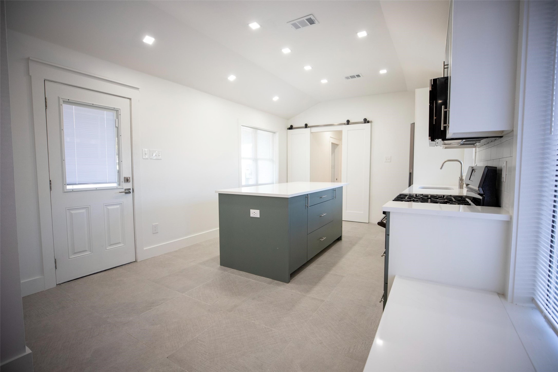 9857 Carnegie Place Dallas TX 75228