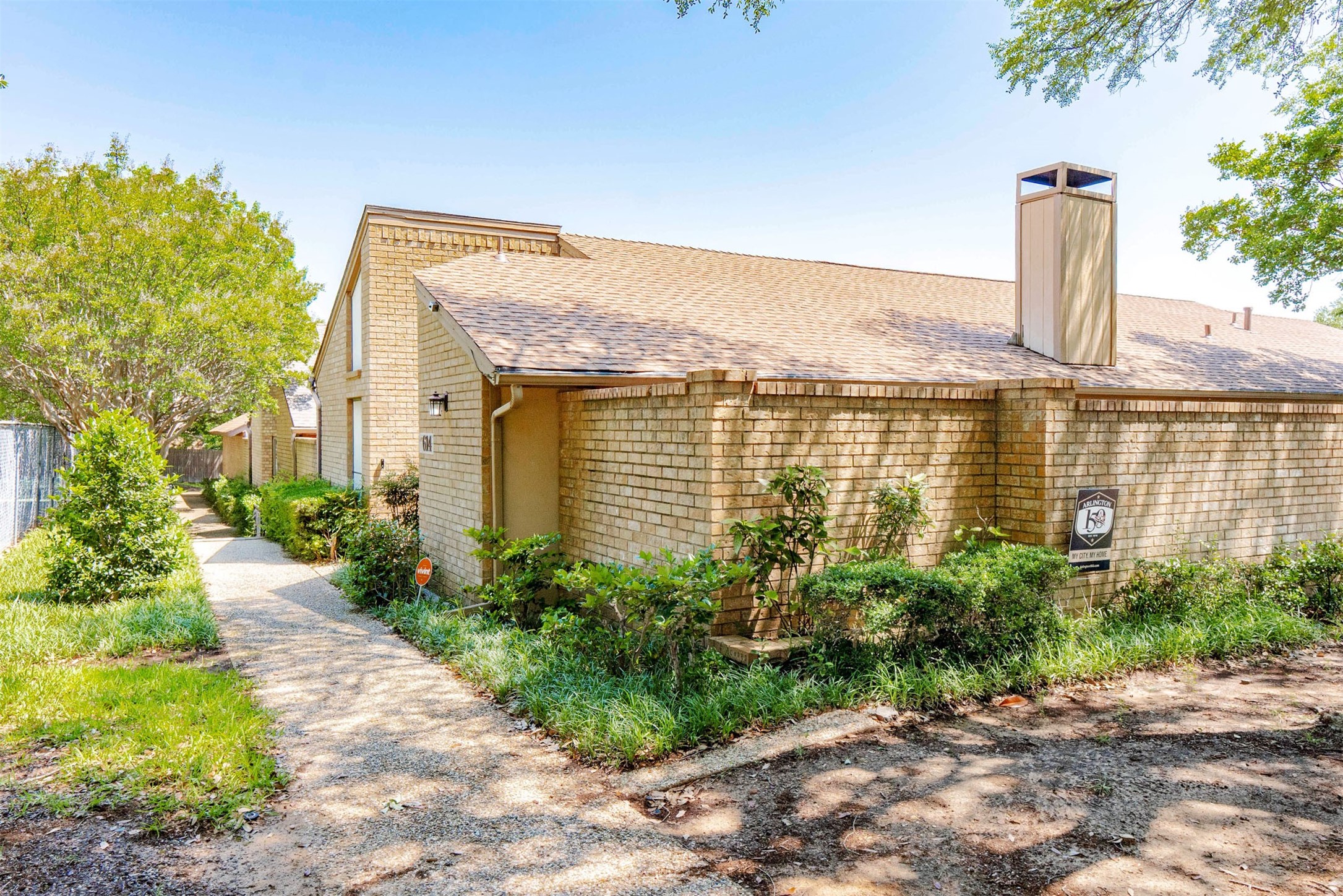 616 Placid Circle Arlington TX 76012