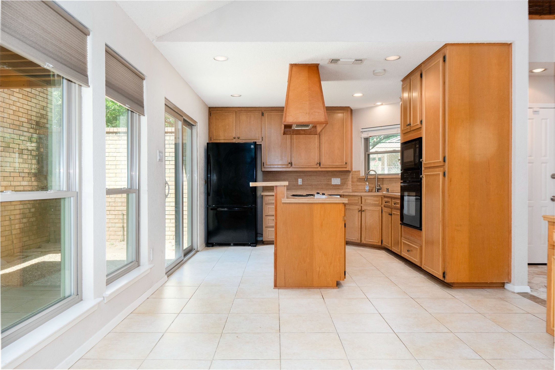 616 Placid Circle Arlington TX 76012