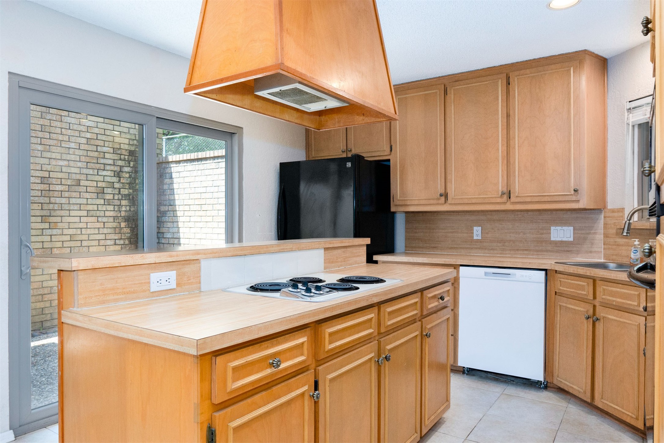 616 Placid Circle Arlington TX 76012