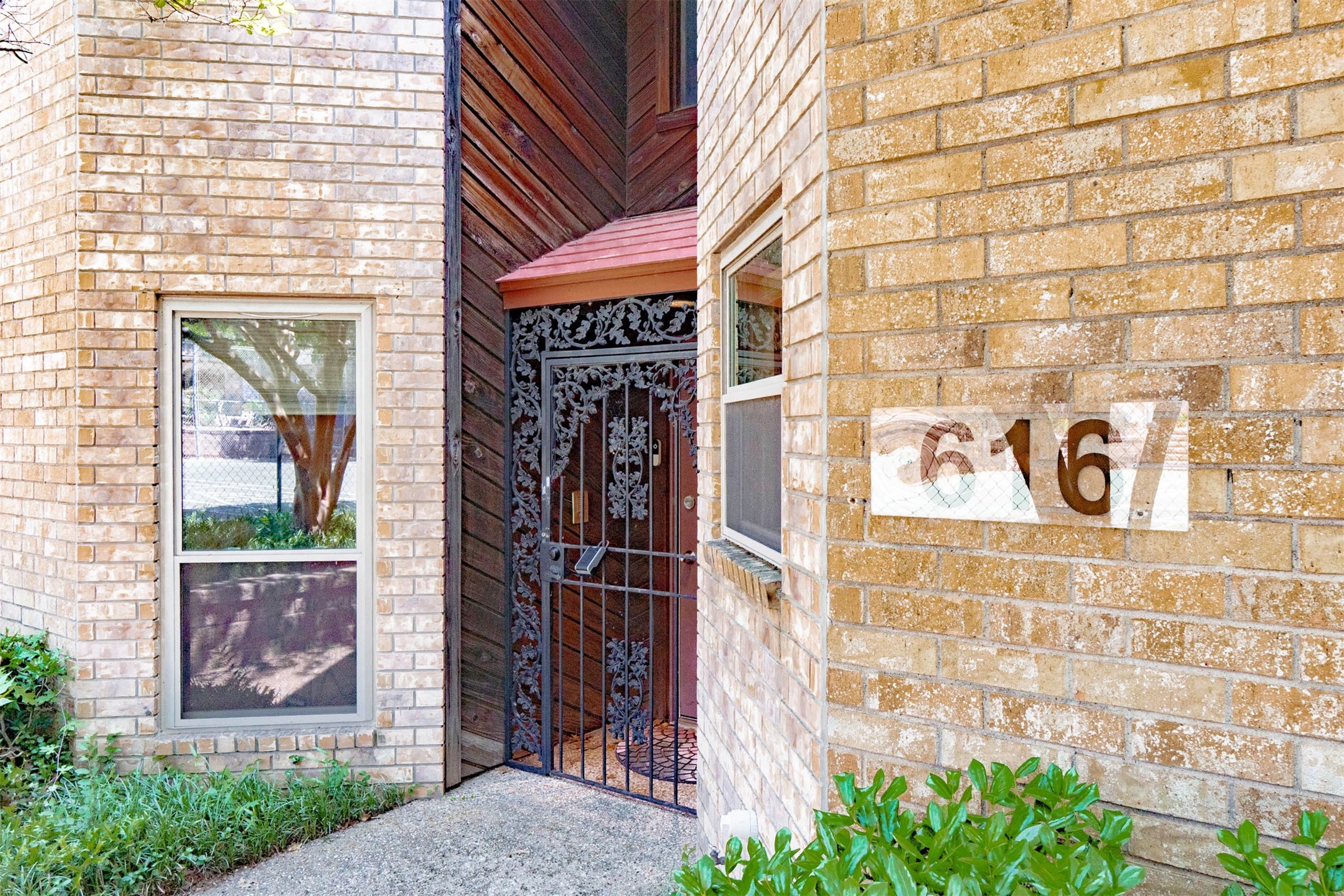 616 Placid Circle Arlington TX 76012