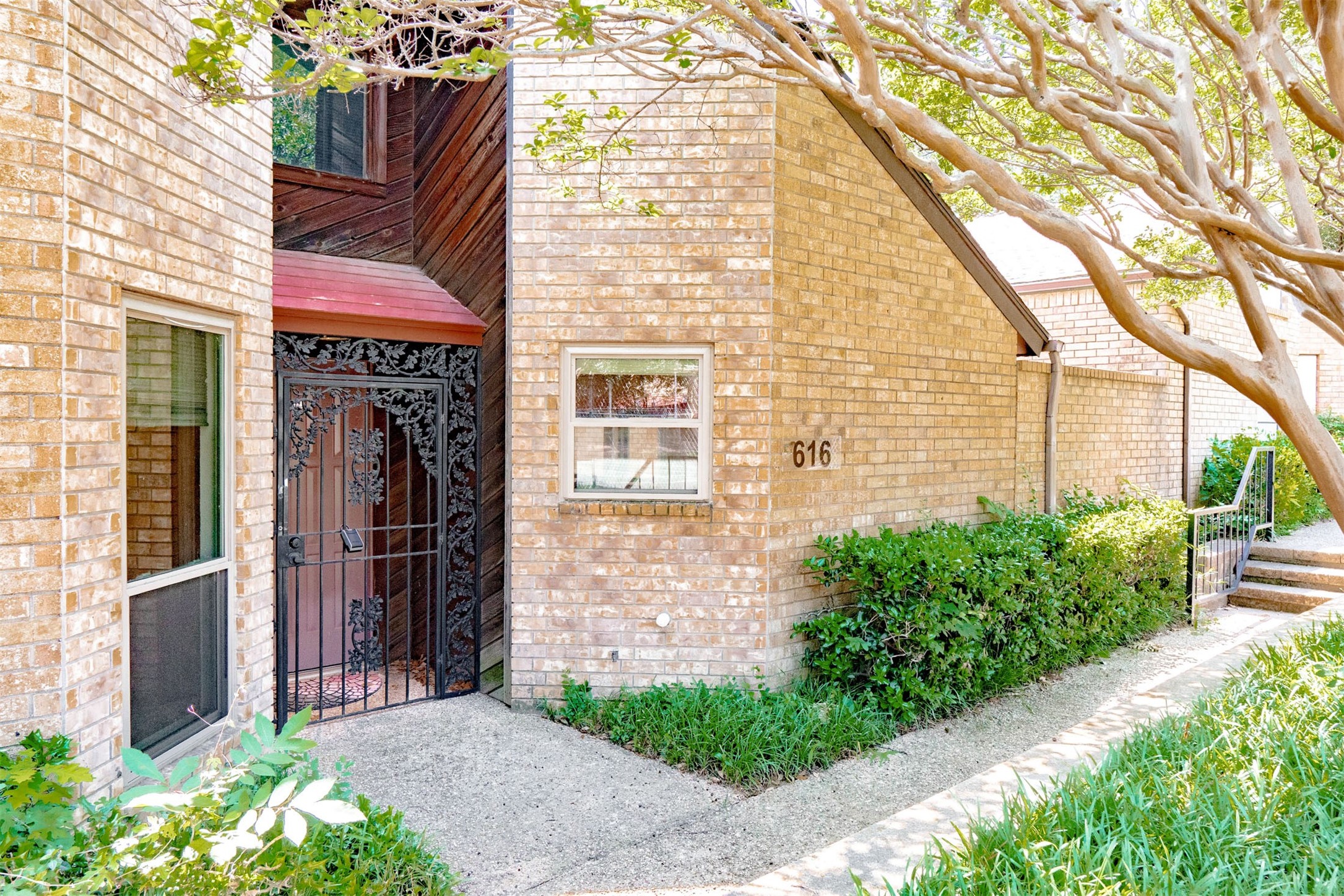 616 Placid Circle Arlington TX 76012