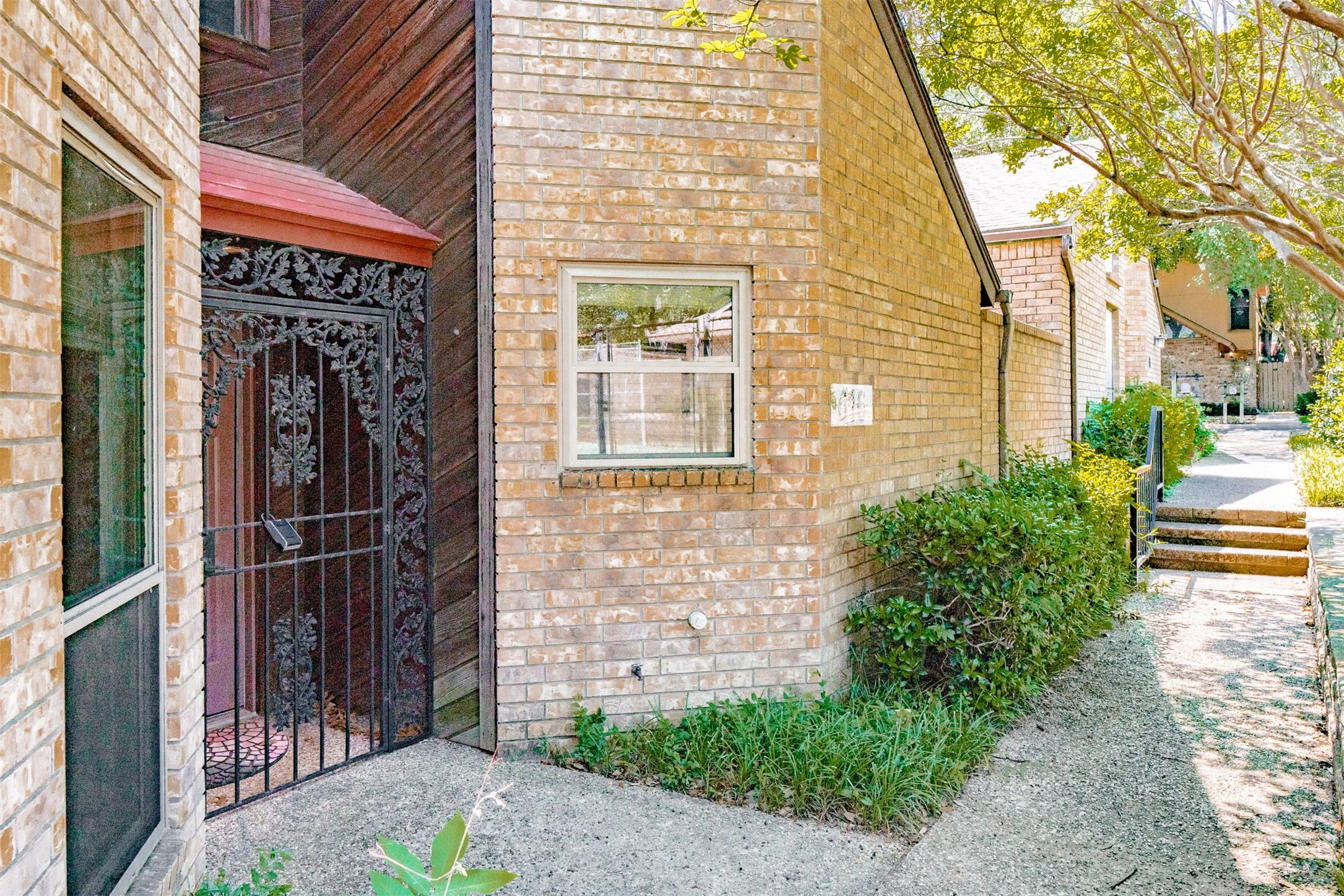 616 Placid Circle Arlington TX 76012