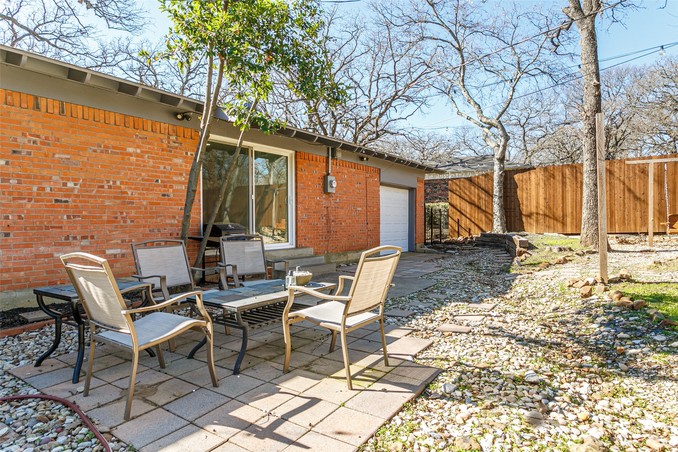 604 Oakwood Avenue Hurst TX 76053